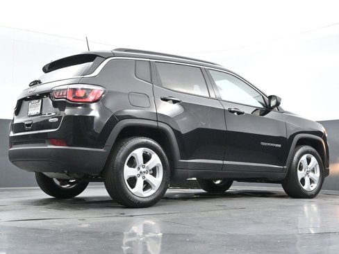 Used 2019 Jeep Compass Latitude w/ Popular Equipment Group image 44