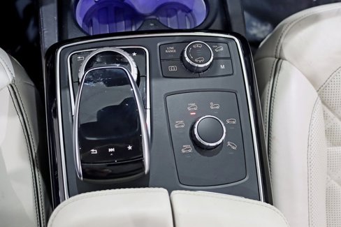 Used 2018 Mercedes-Benz GLS 550 4MATIC image 32