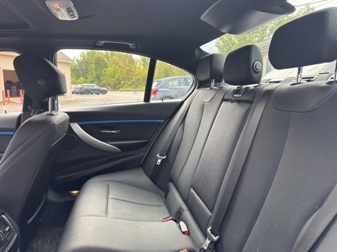 Used 2018 BMW 330i xDrive Sedan image 11
