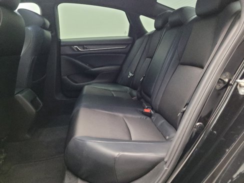 Used 2018 Honda Accord Sport image 18