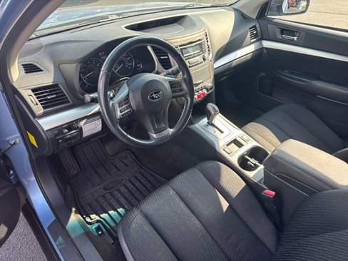 Used 2012 Subaru Outback 2.5i Premium w/ All-Weather Pkg image 9