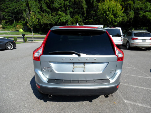 Used 2011 Volvo XC60 T6 image 4