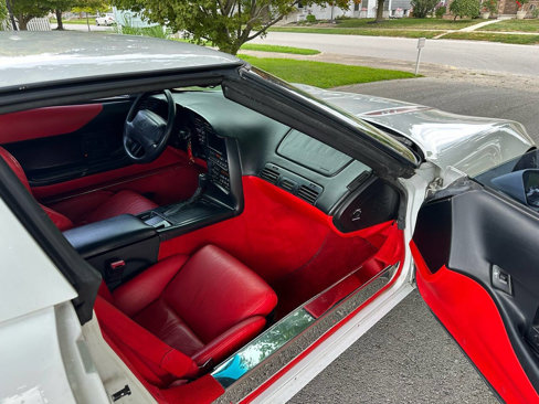 Used 1995 Chevrolet Corvette Coupe image 18