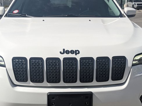 Used 2019 Jeep Cherokee Latitude Plus image 9