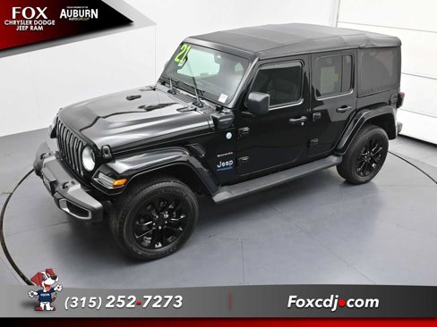 Used 2021 Jeep Wrangler Sahara w/ Cold Weather Group image 26