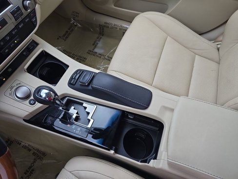 Used 2015 Lexus ES 300h image 24