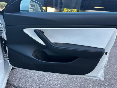 Used 2020 Tesla Model 3 Long Range image 29