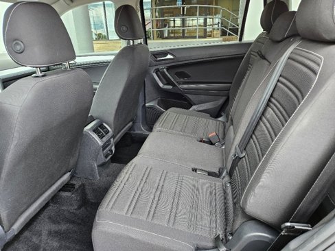Used 2024 Volkswagen Tiguan S image 17