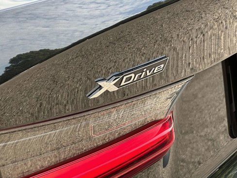 Certified 2024 BMW 330e xDrive image 19