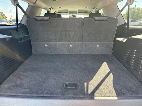Used 2018 Chevrolet Suburban Premier image 30