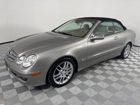 Used 2008 Mercedes-Benz CLK 350 Cabriolet image 20