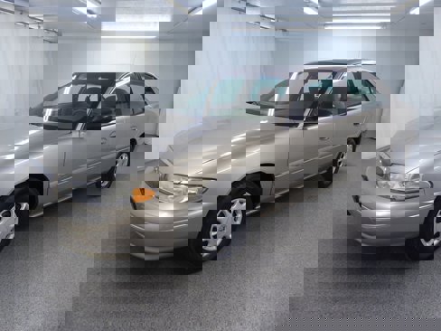 Used 2001 Buick Century Custom image 3