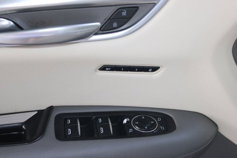 Used 2020 Cadillac XT5 Premium Luxury image 13