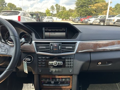 Used 2013 Mercedes-Benz E 350 Sedan image 20