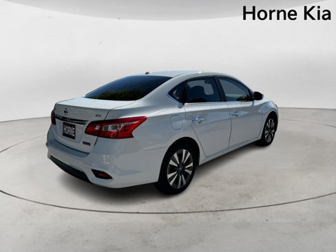 Used 2019 Nissan Sentra SV w/ Special Edition Package image 3