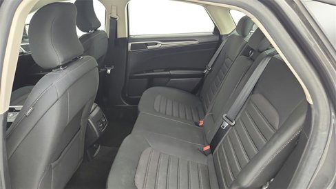 Used 2019 Ford Fusion SE image 23