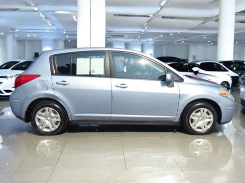 Used 2011 Nissan Versa 1.8 S w/ Plus Pkg image 7