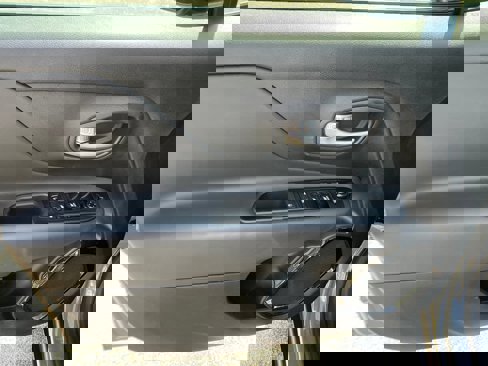Used 2022 Jeep Renegade Altitude image 10