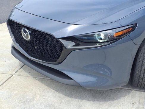 Used 2023 MAZDA MAZDA3 s image 21