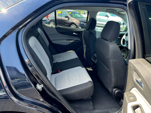Used 2020 Chevrolet Equinox LS w/ LS Convenience Package image 24