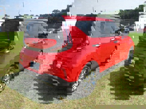 Used 2024 Kia Soul LX w/ Option Group 015 image 3