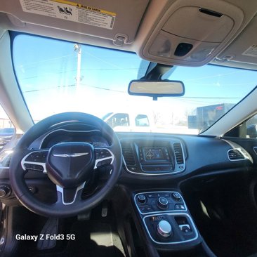 Used 2016 Chrysler 200 Limited image 13