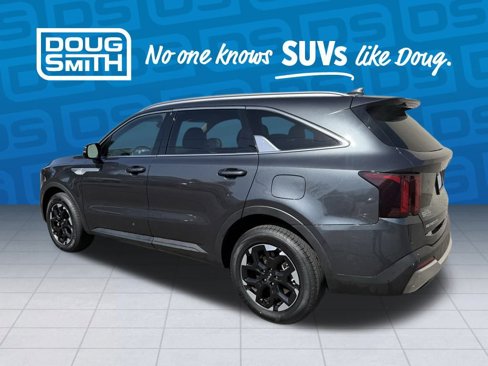 Used 2024 Kia Sorento S image 2