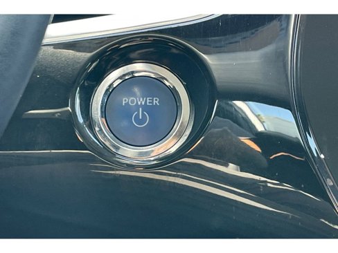 Used 2022 Toyota Prius Prime XLE image 30