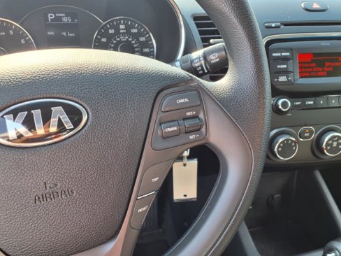 Used 2018 Kia Forte LX image 13
