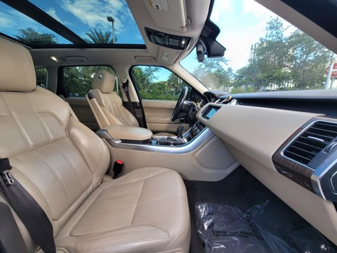 Used 2016 Land Rover Range Rover Sport HSE image 12