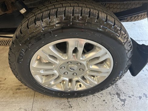 Used 2014 Ford F150 Platinum image 7