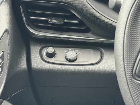 New 2026 Buick Envista Preferred image 39