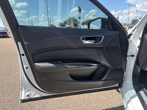 Used 2020 Acura TLX image 9