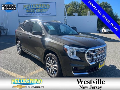 Certified 2023 GMC Terrain Denali w/ LPO, Floor Liner Package image 1