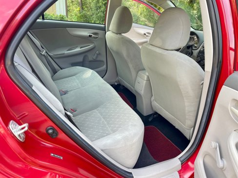 Used 2010 Toyota Corolla CE image 11
