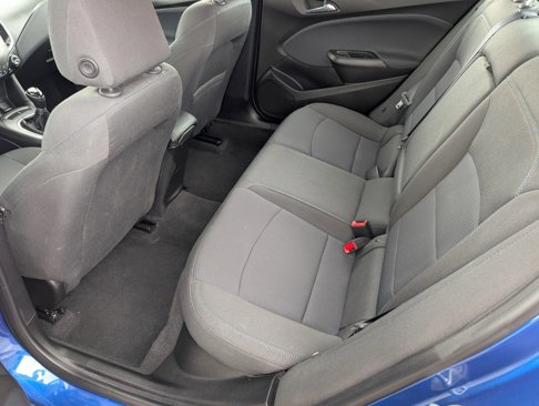 Used 2018 Chevrolet Cruze LT image 15