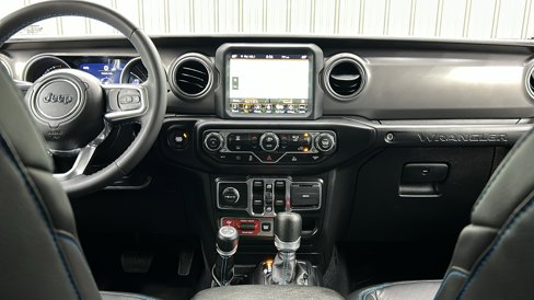 Used 2023 Jeep Wrangler Unlimited Rubicon 4xe image 22
