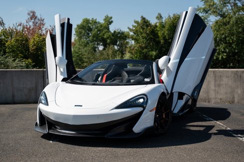 Used 2020 McLaren 600LT Spider image 2