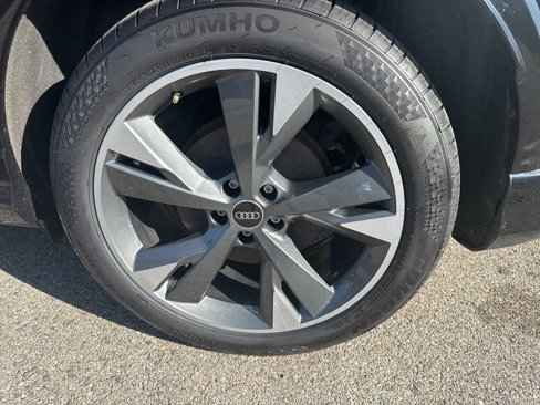 Used 2022 Audi Q4 e-tron Premium Plus image 26