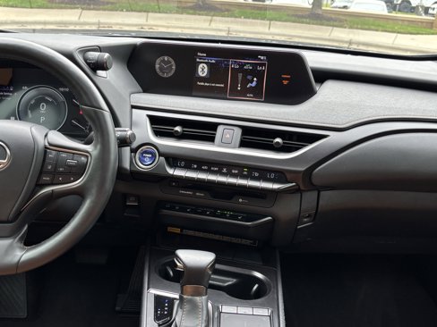 Used 2022 Lexus UX 250h w/ Premium Package image 25