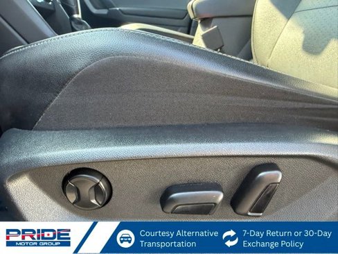 Used 2018 Volkswagen Tiguan SEL image 23