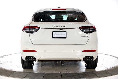 Used 2022 Maserati Levante GT image 4