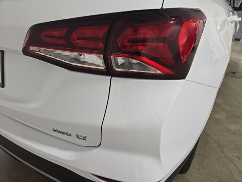 Used 2024 Chevrolet Equinox LT image 10