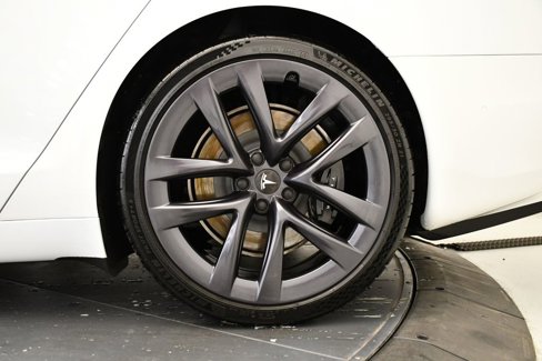 Used 2022 Tesla Model S image 16