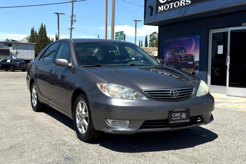 Used 2005 Toyota Camry XLE image 3
