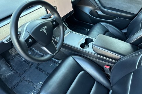 Used 2021 Tesla Model 3 Standard Range Plus image 10