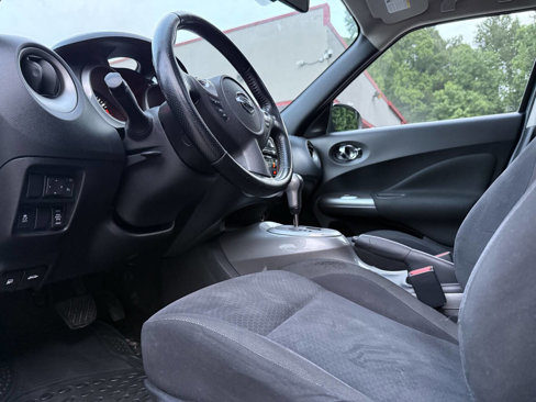 Used 2013 Nissan Juke SV image 29