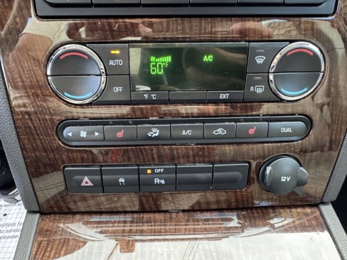 Used 2008 Ford Taurus Limited image 23