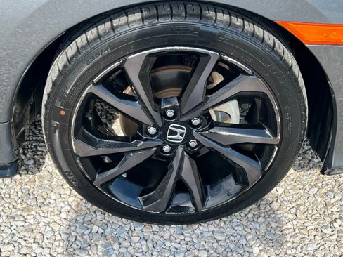 Used 2017 Honda Civic Sport image 10