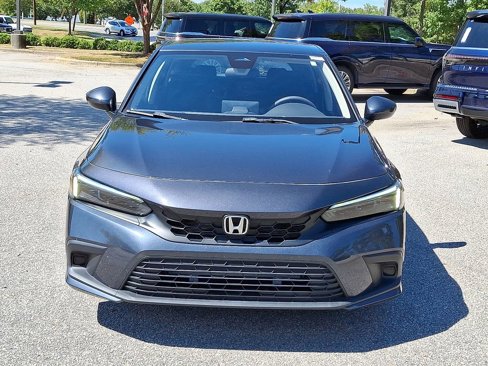 Used 2022 Honda Civic LX image 2